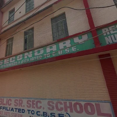 Aakash Public School