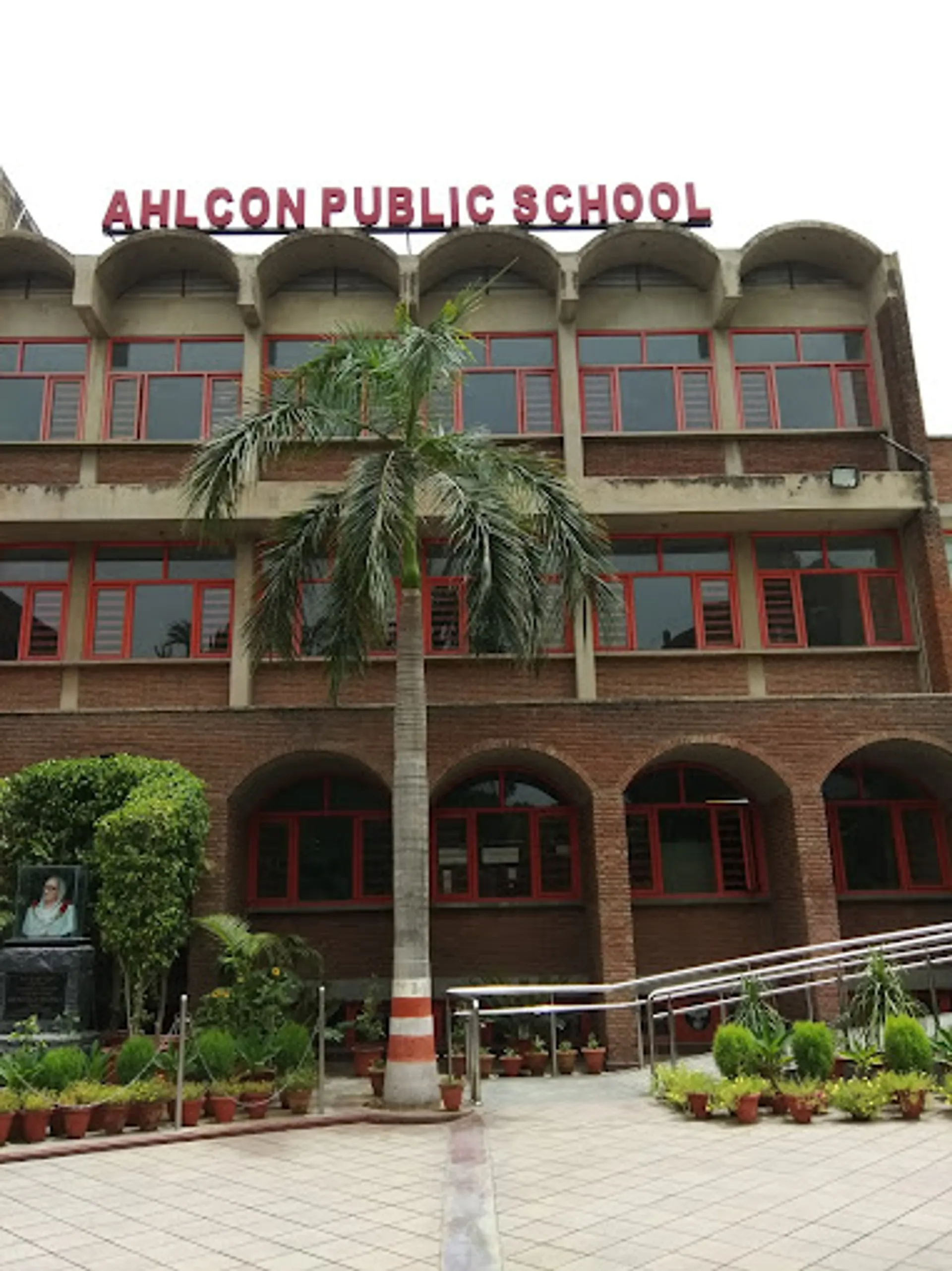 Ahlcon Public School