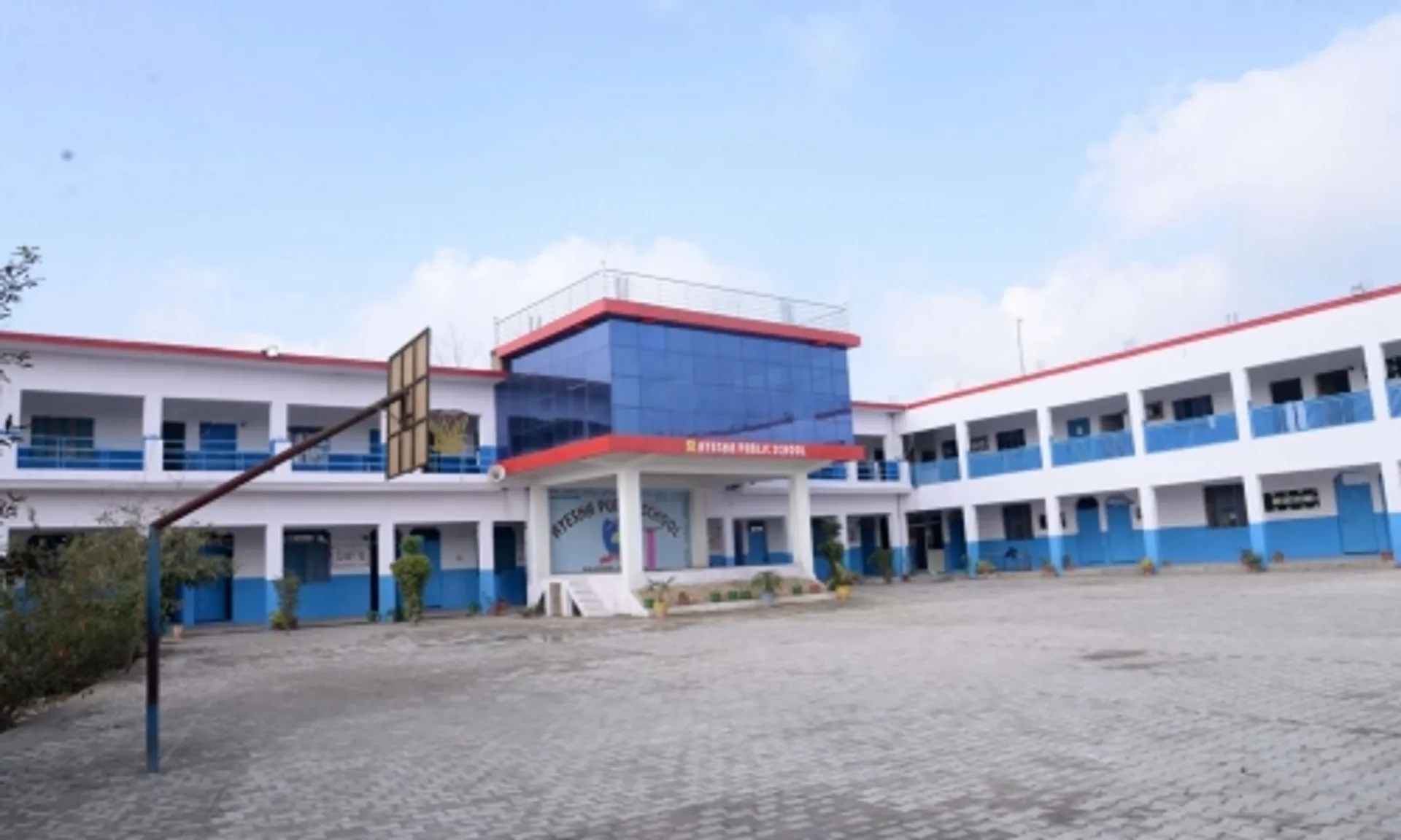 Ayesha Public School
