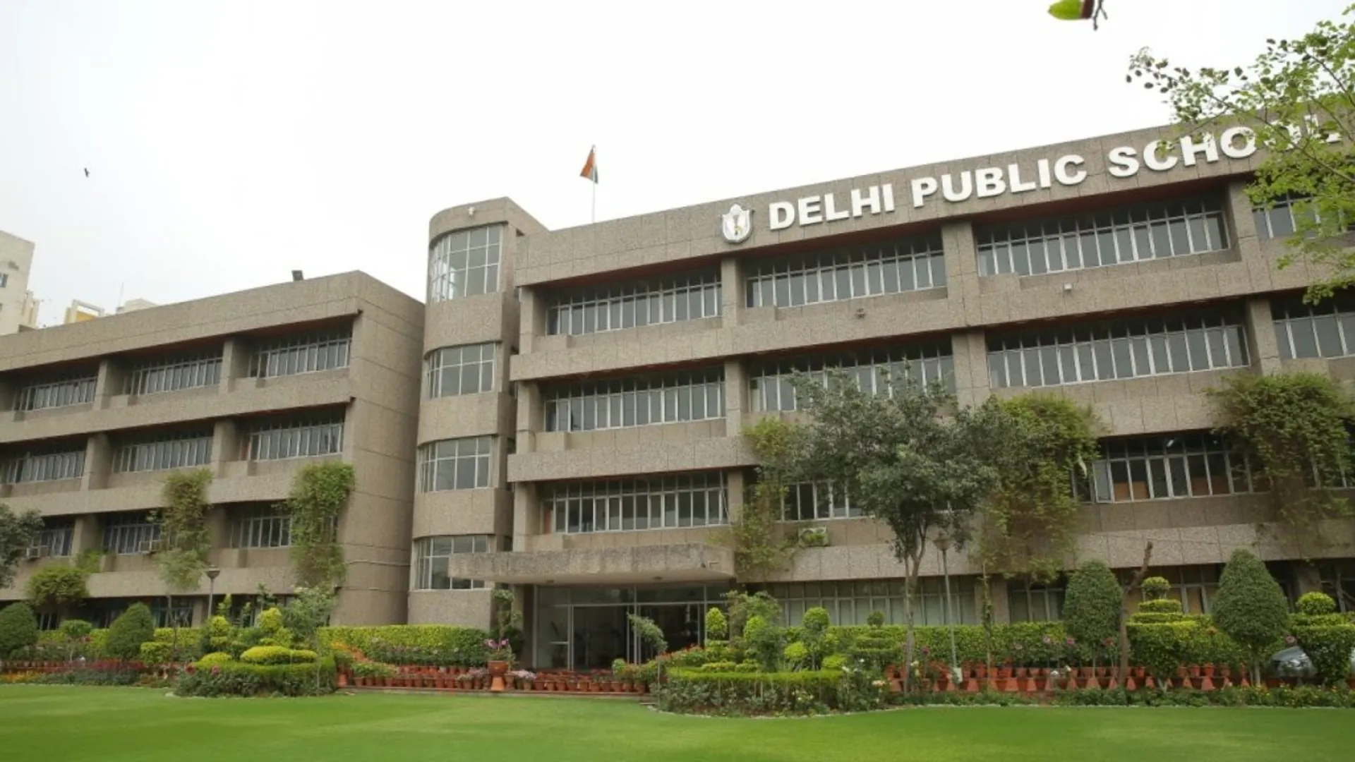 DC Model Senior Secondary School