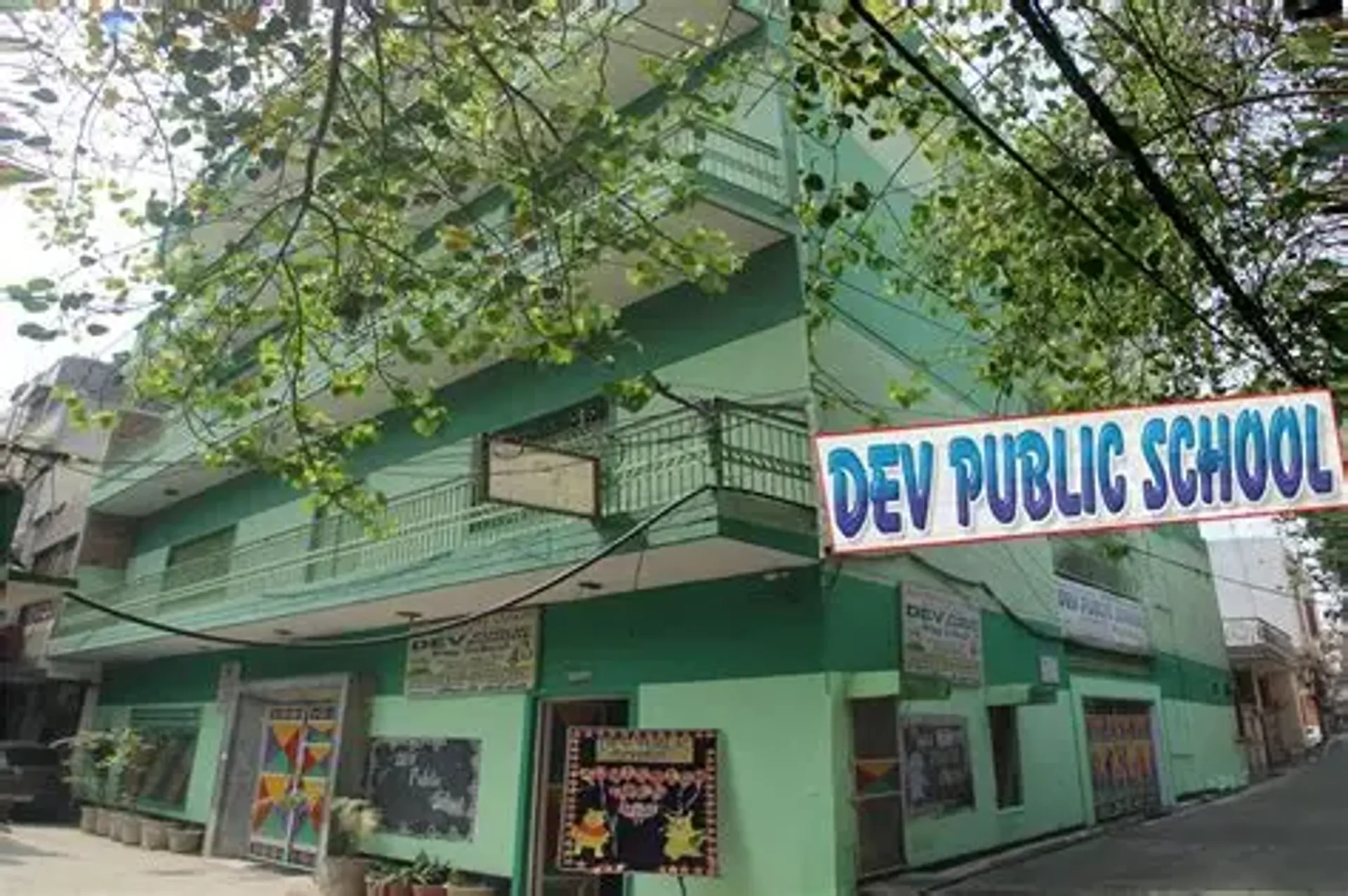 Dev Public School
