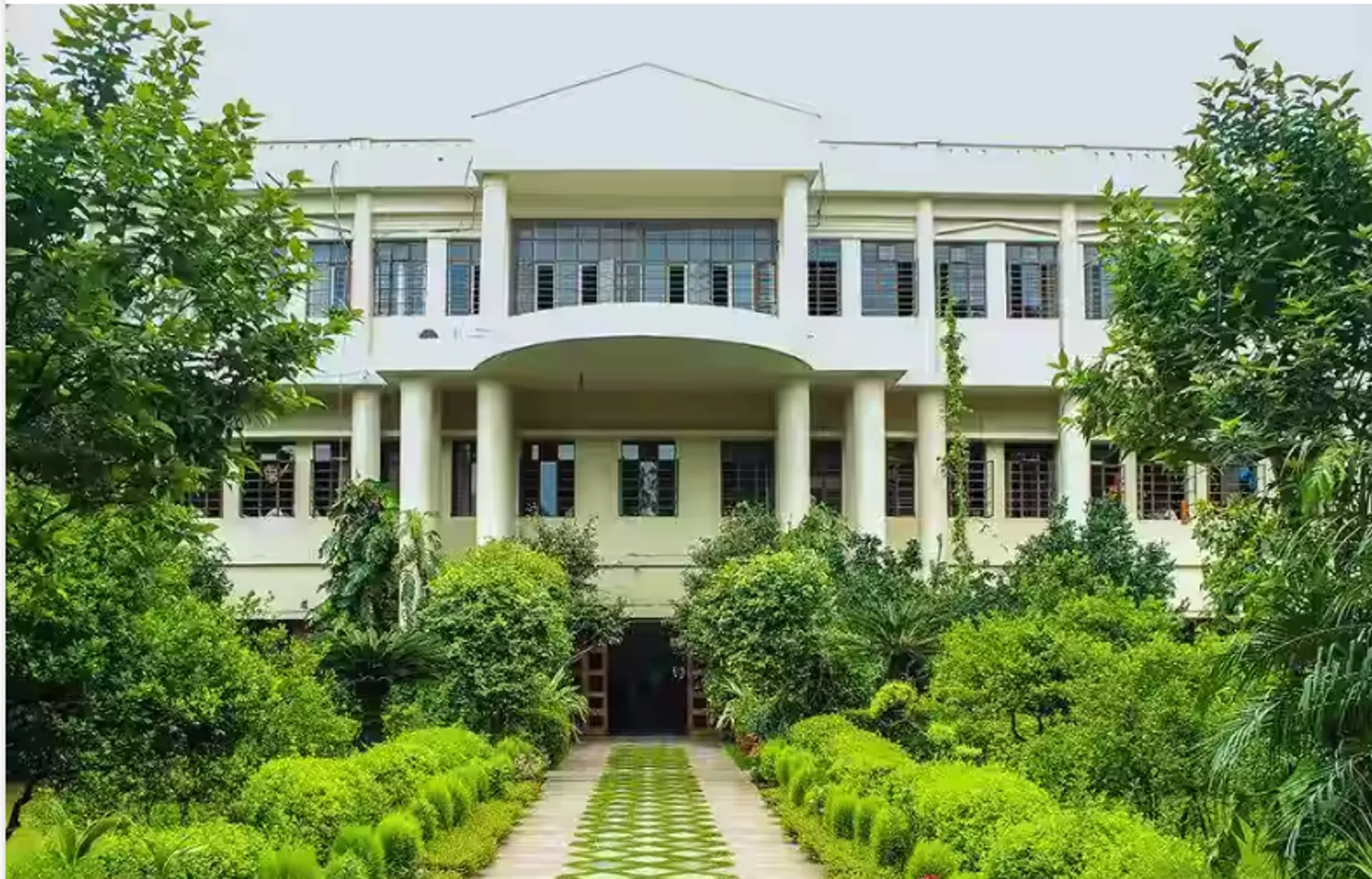 Green Field Public School