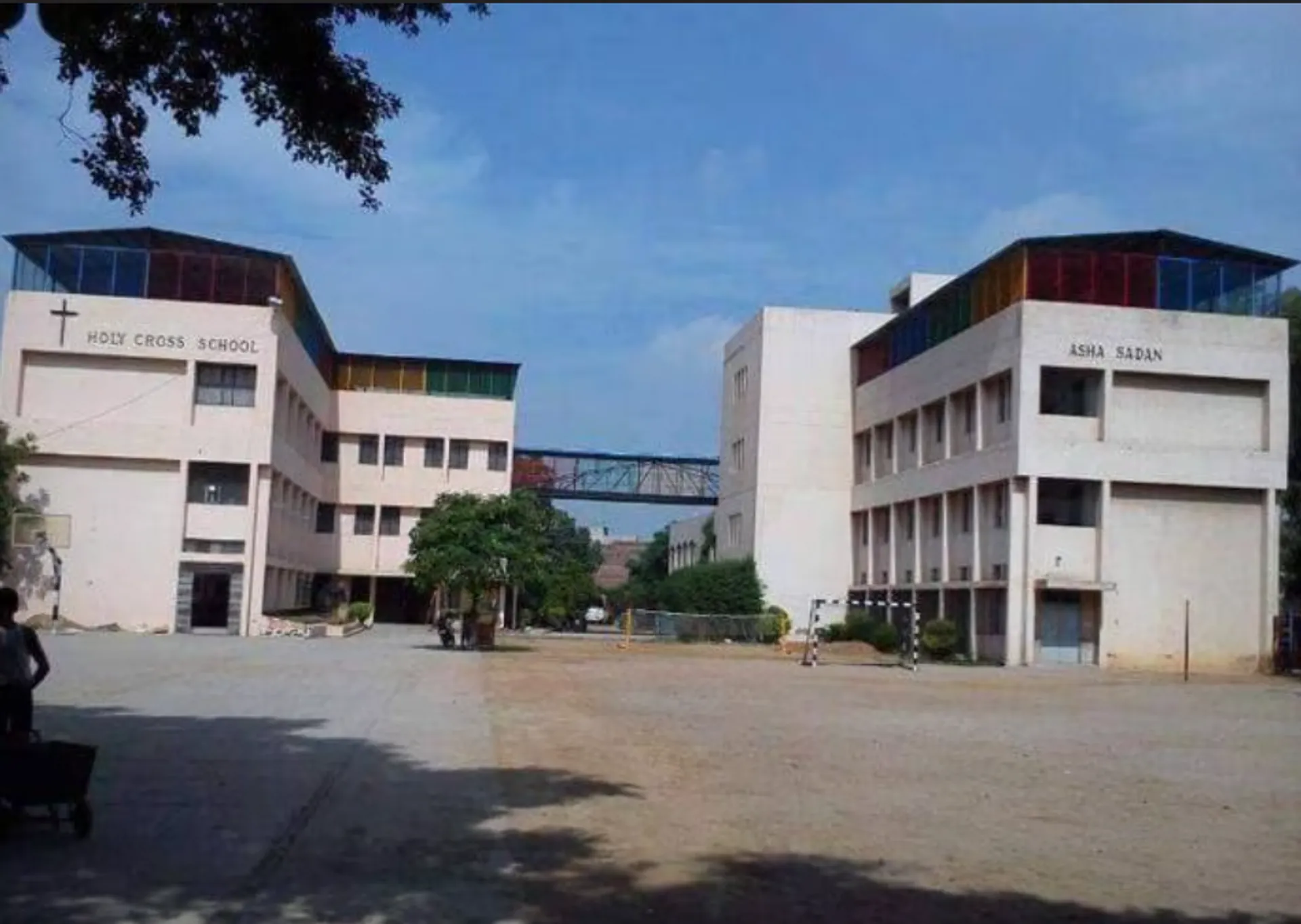Holy Cross School