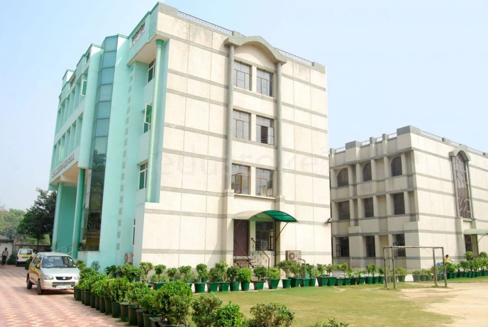 Holy Innocents Public School