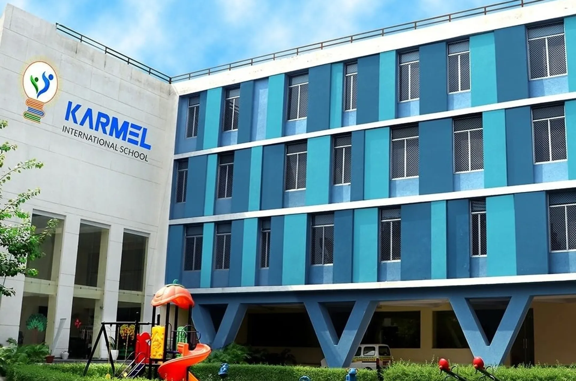 Karmel International School