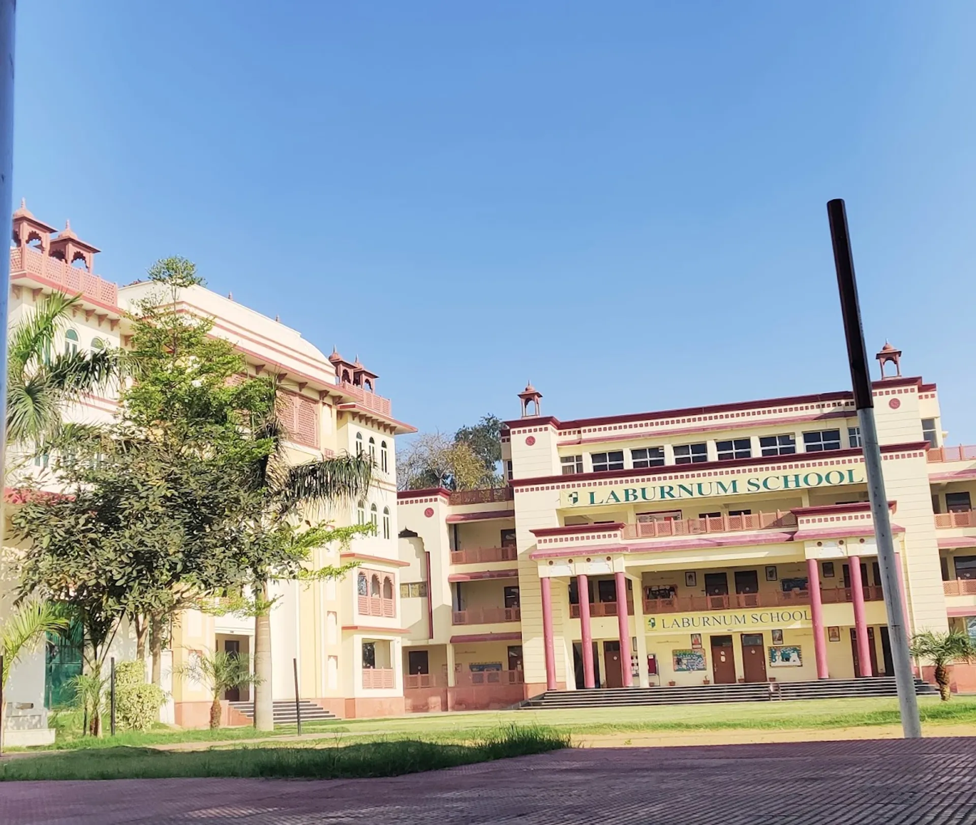 Laburnum Public School