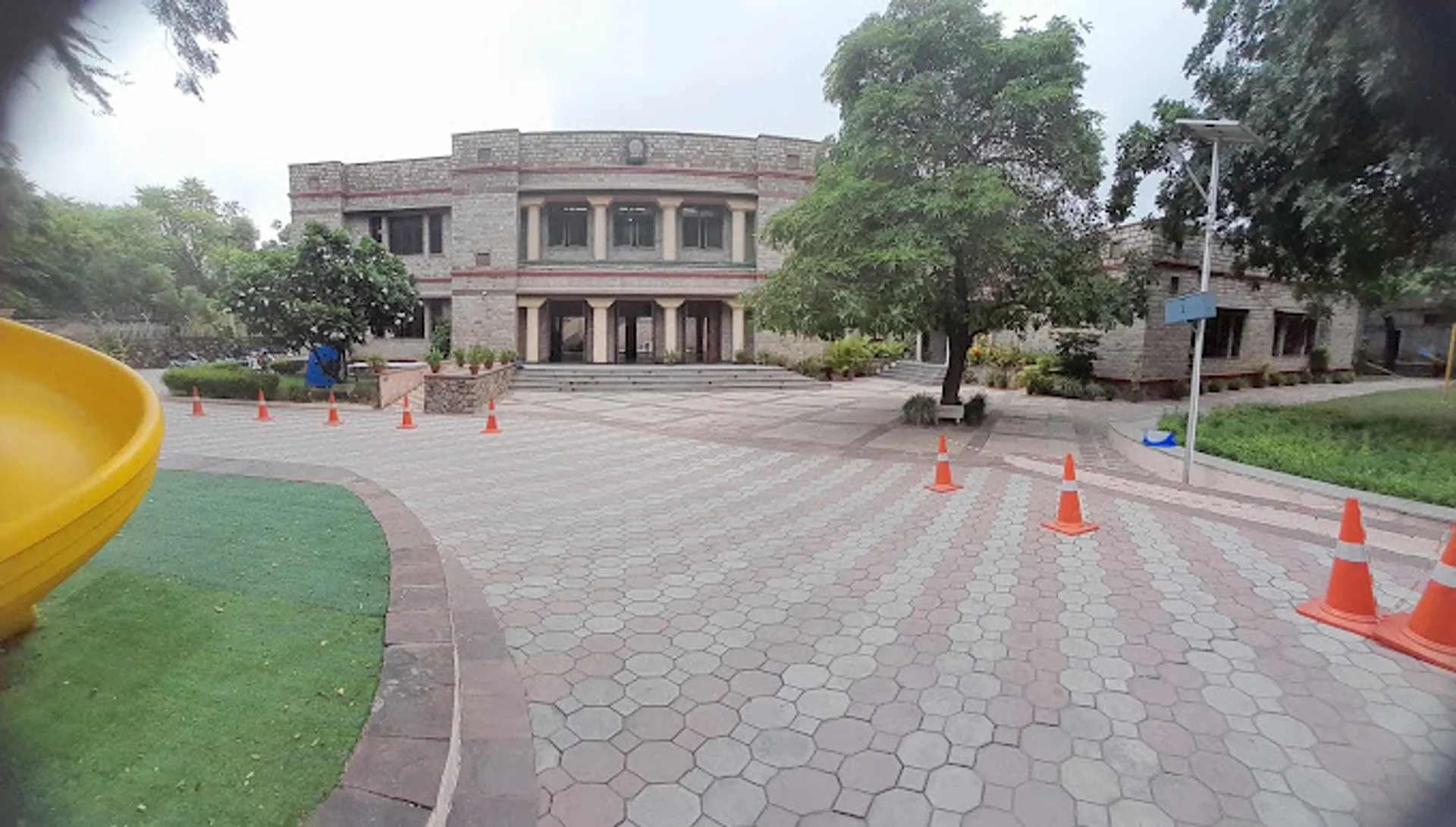 Mayoor School