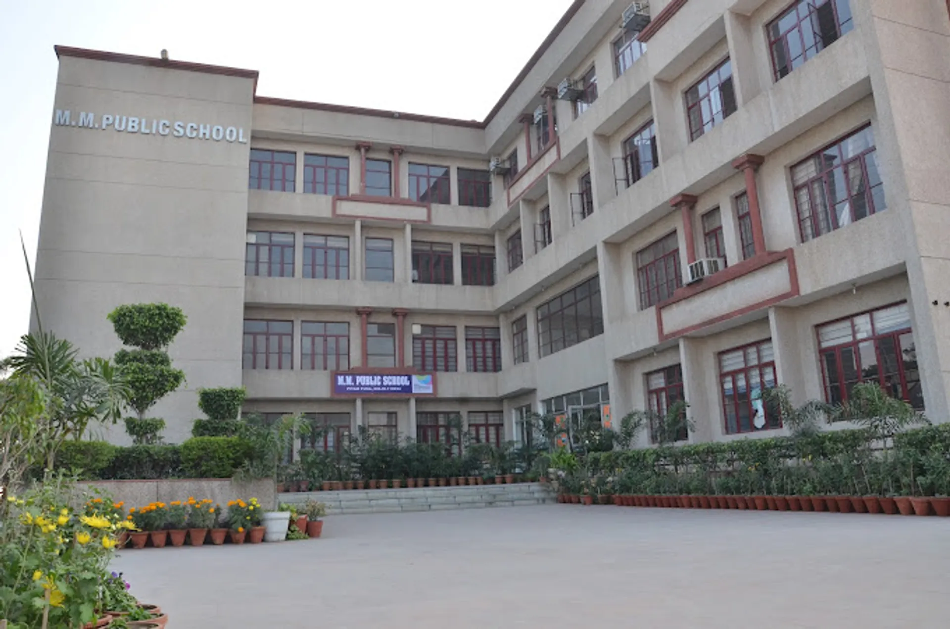 MM Public School
