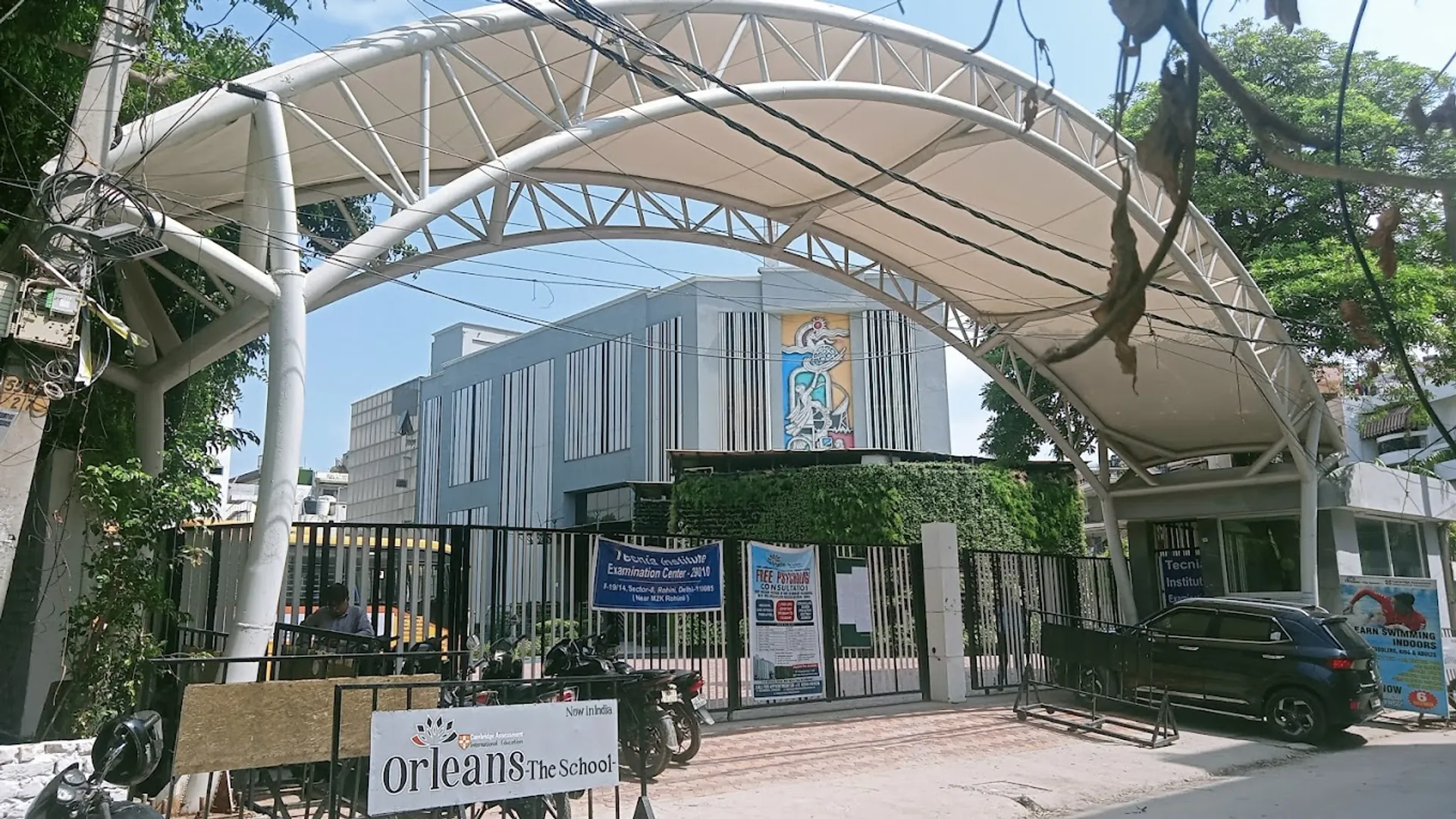 Orleans -The School