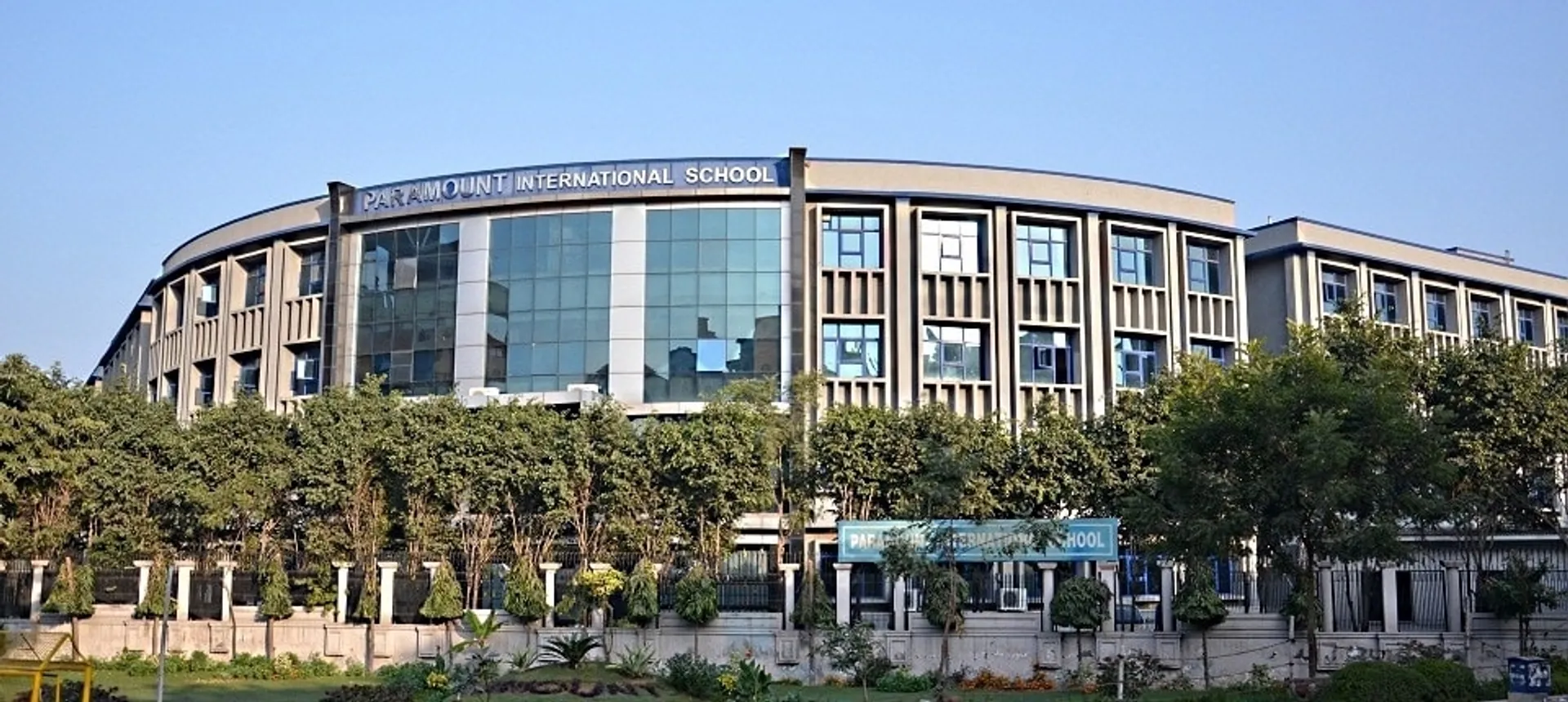 Paramount International School