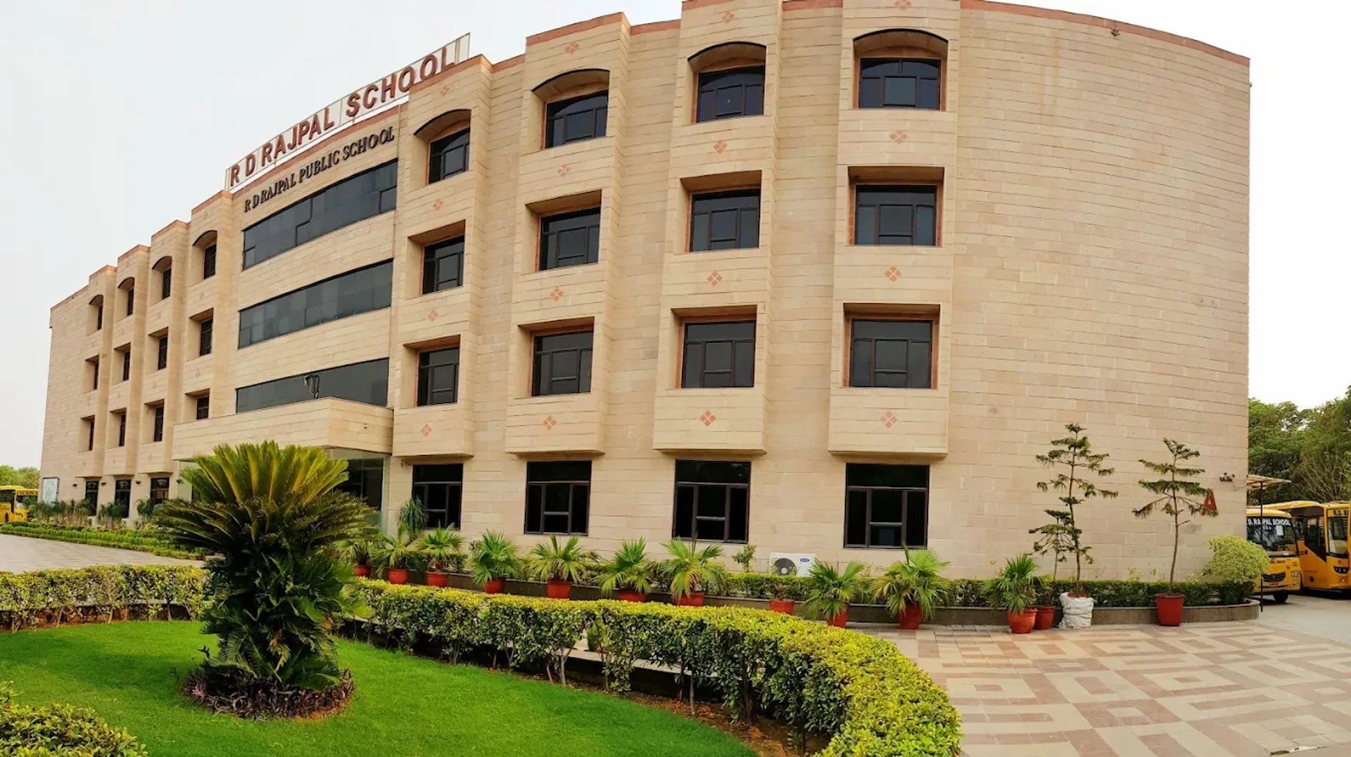 R.D. Rajpal School
