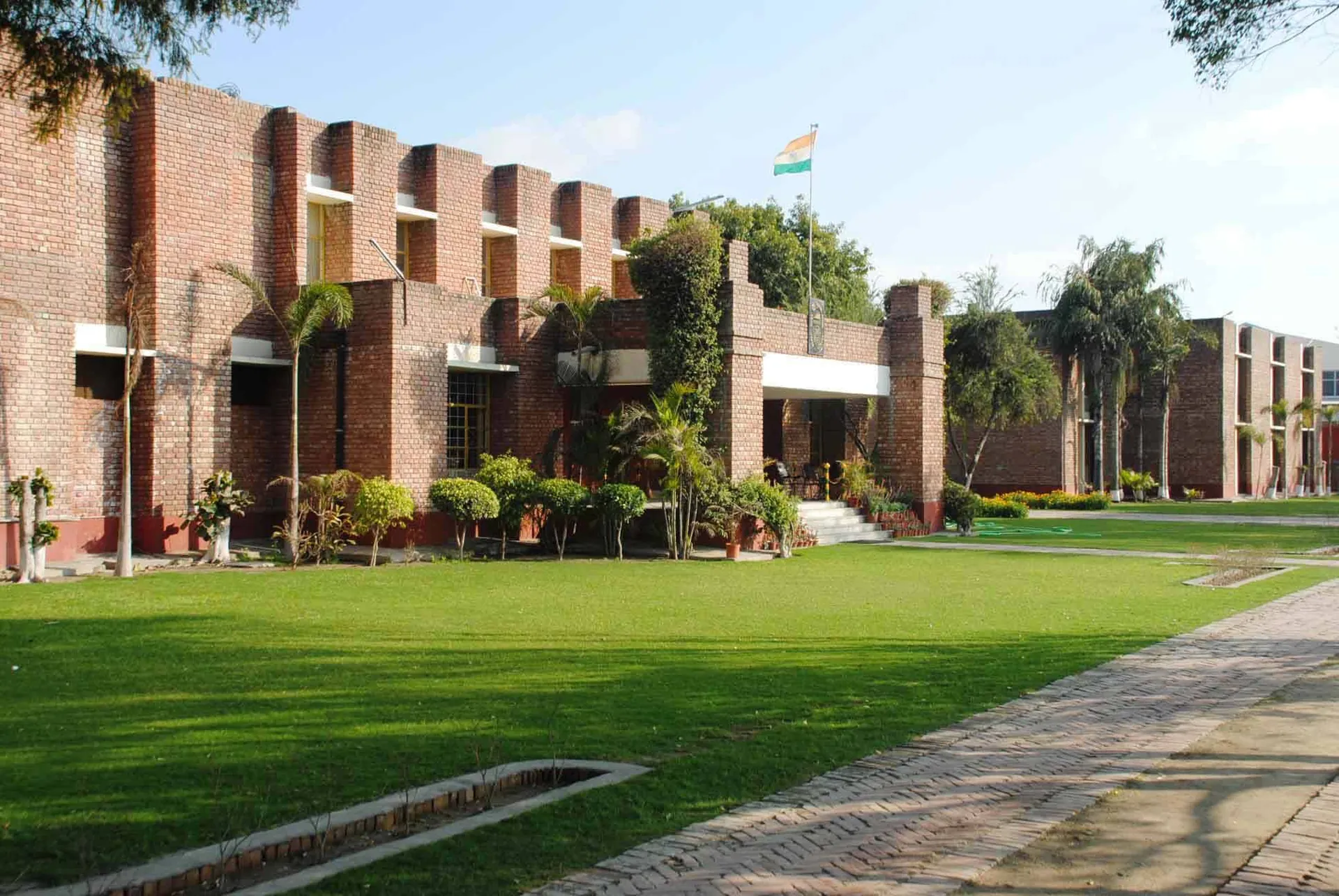 Rising Public School