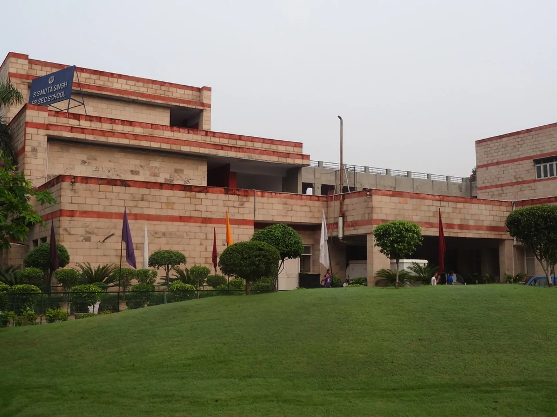 S. S. Mota Singh School