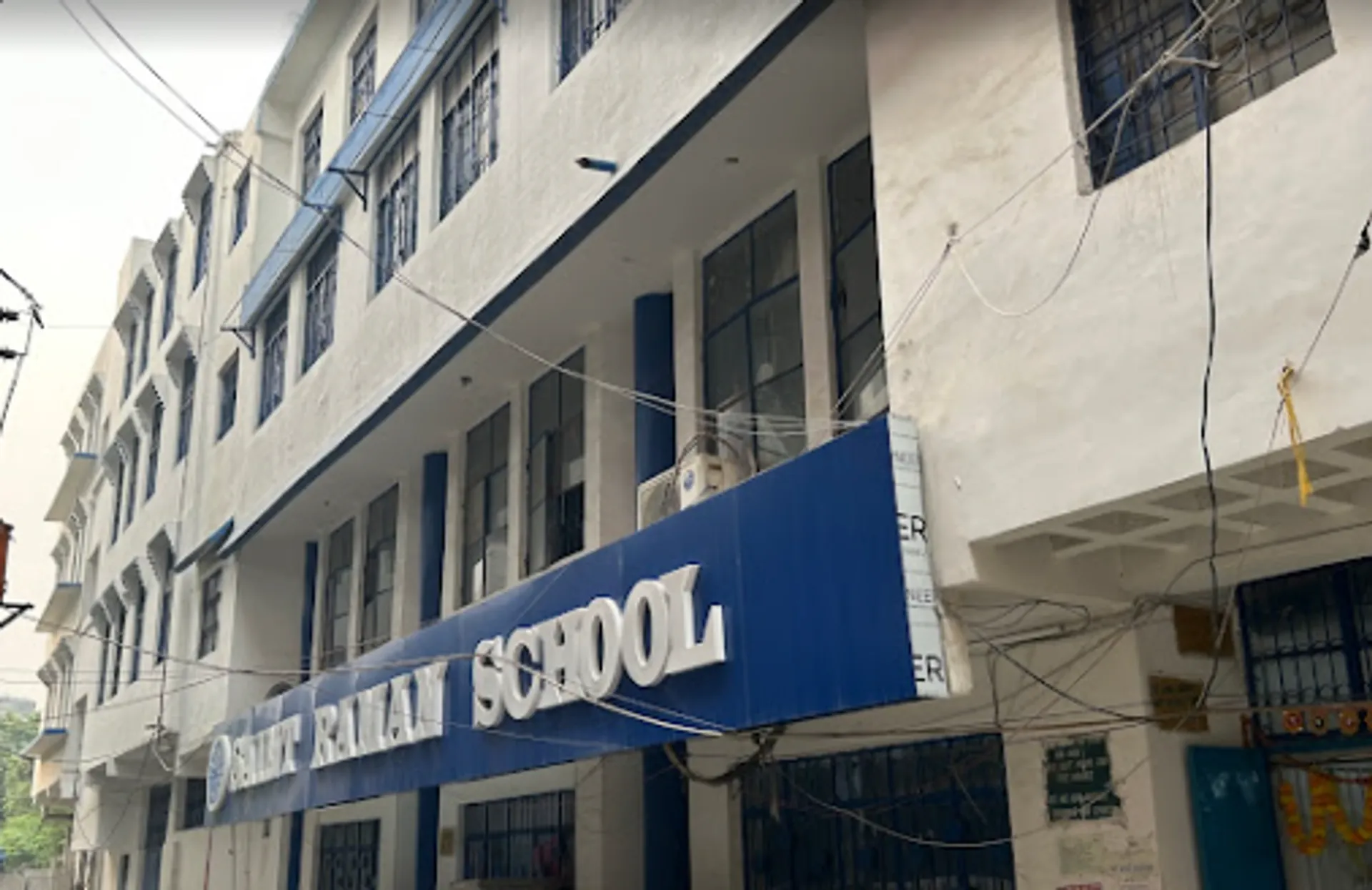 Saint Raman School