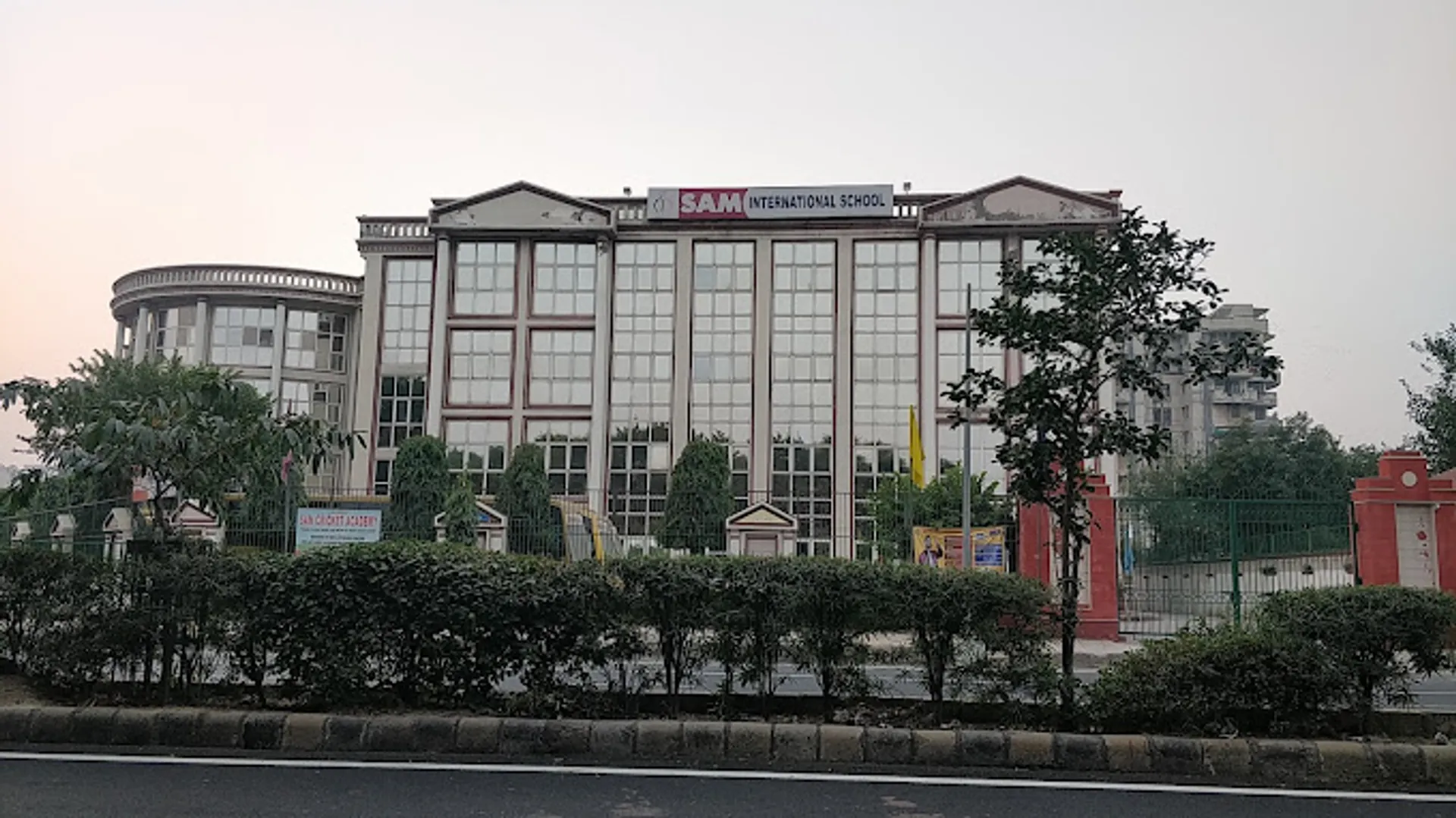 SAM International School