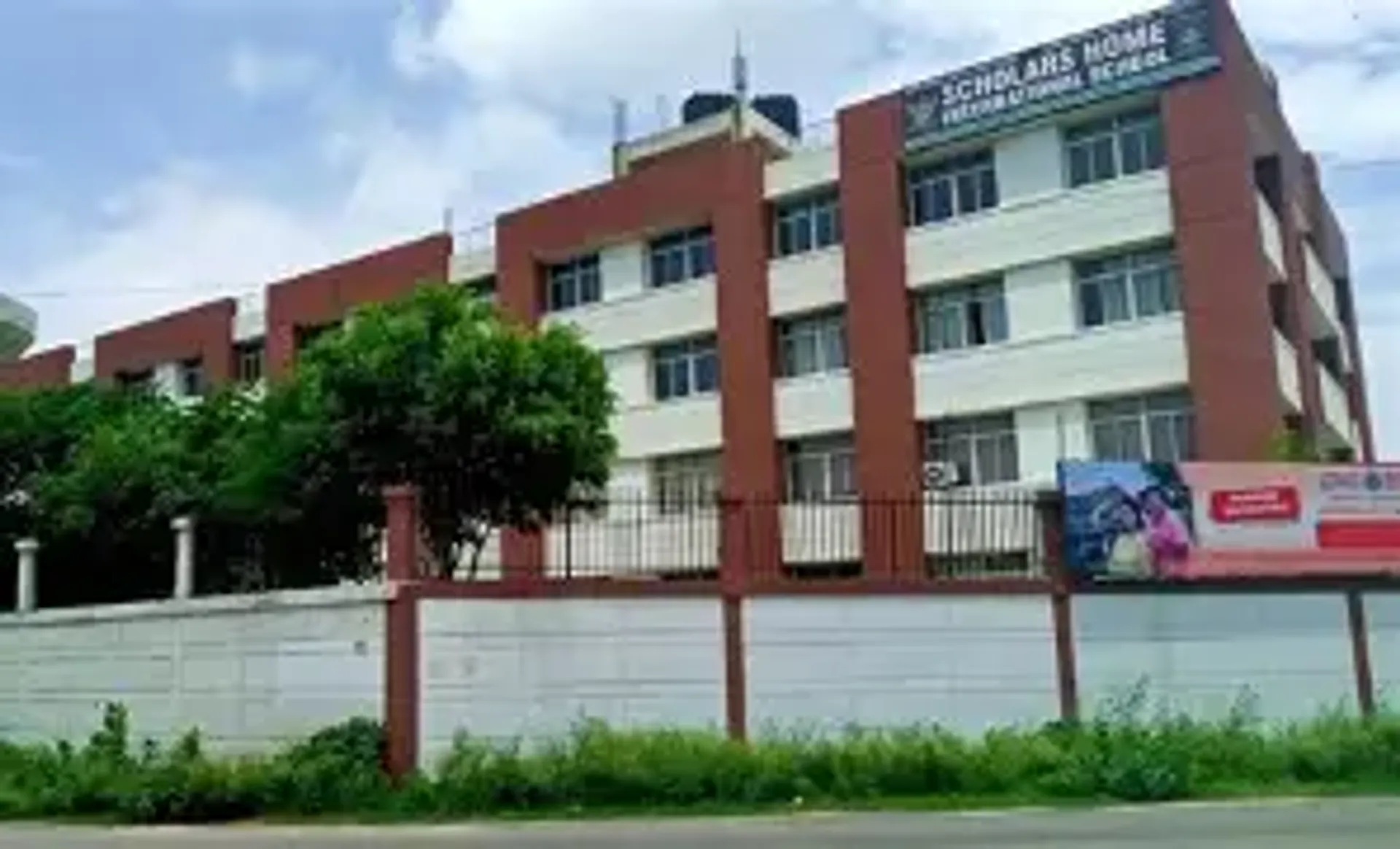 Scholars Home International School