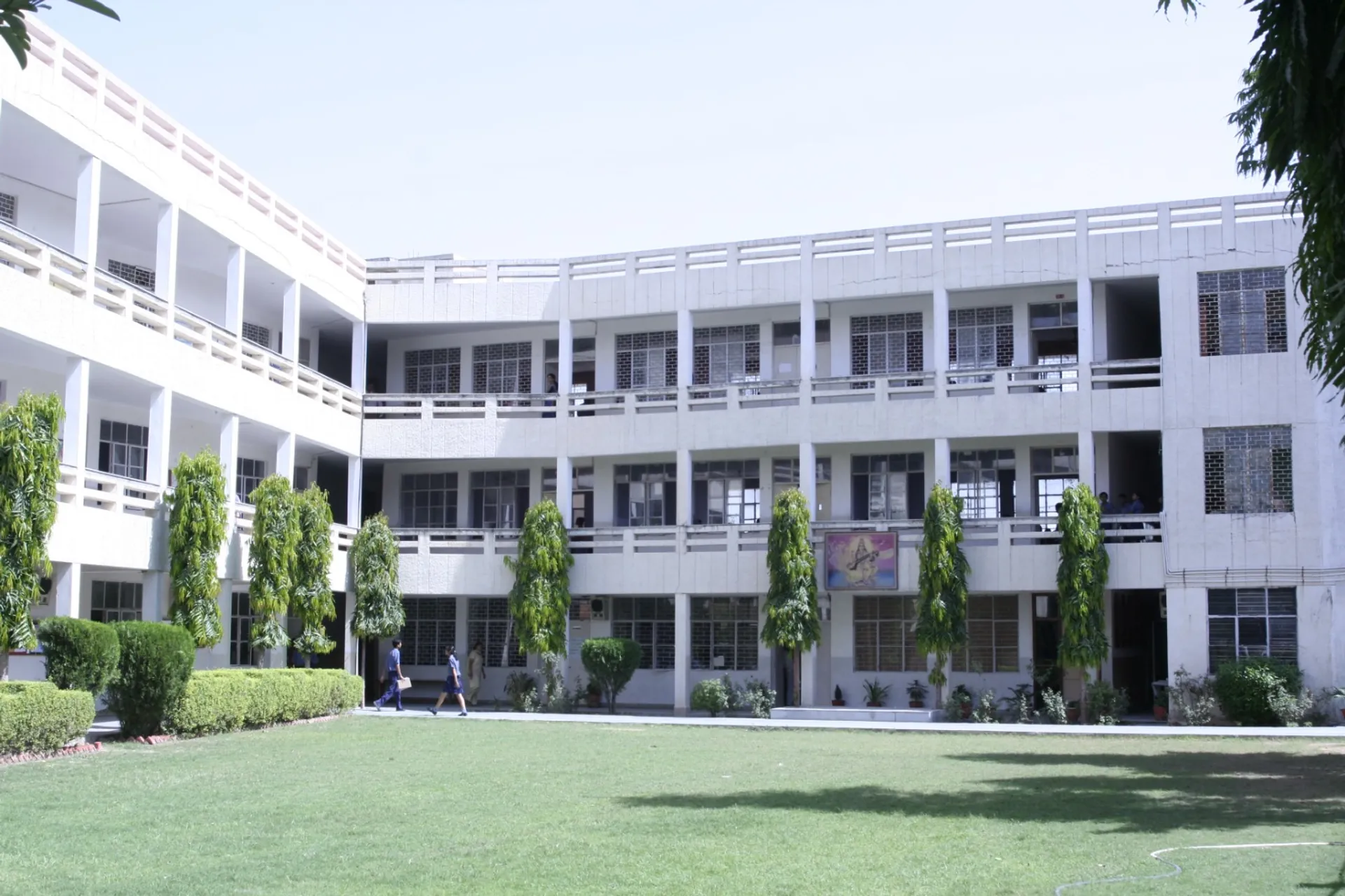 Shanti Gyan Niketan Senior Secondary Public School