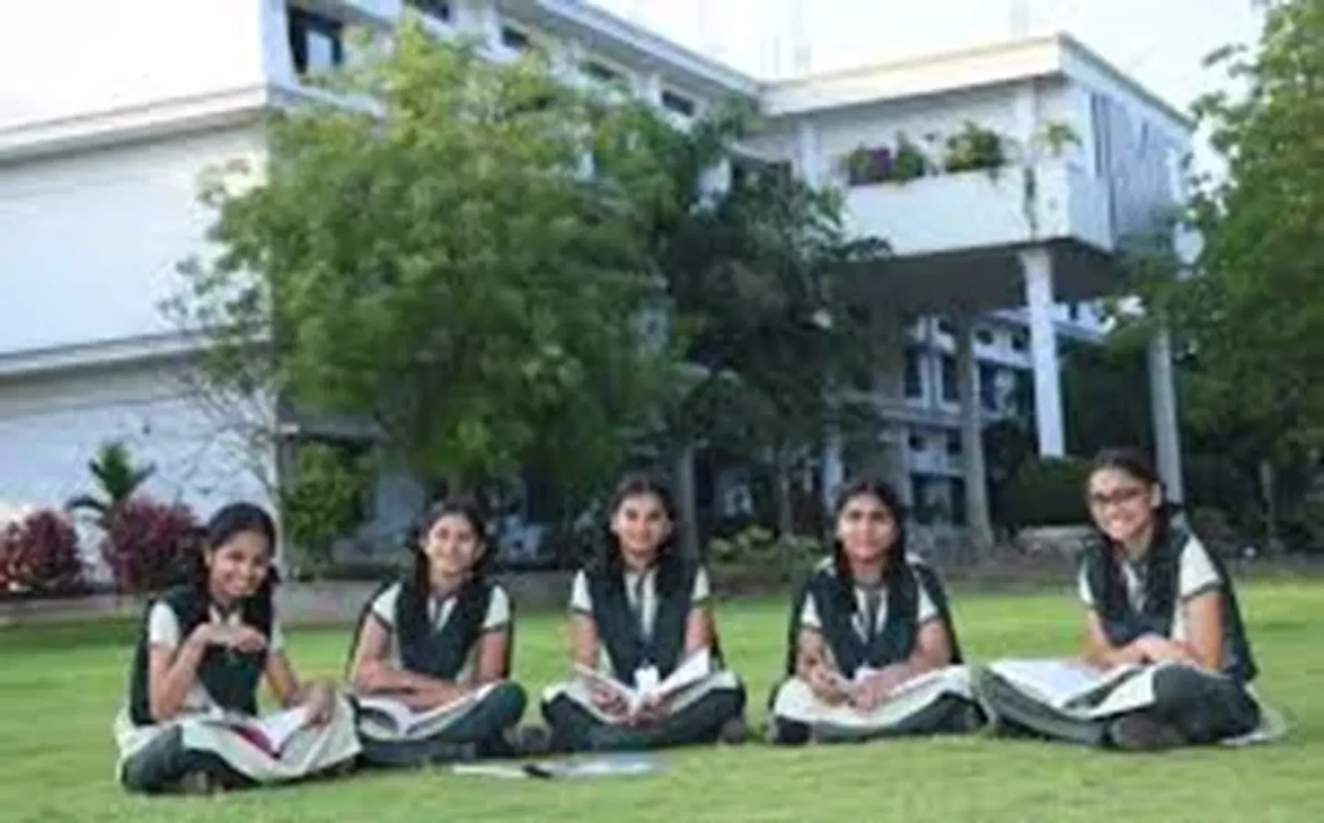 Sri Somanatha Greenfields Public School