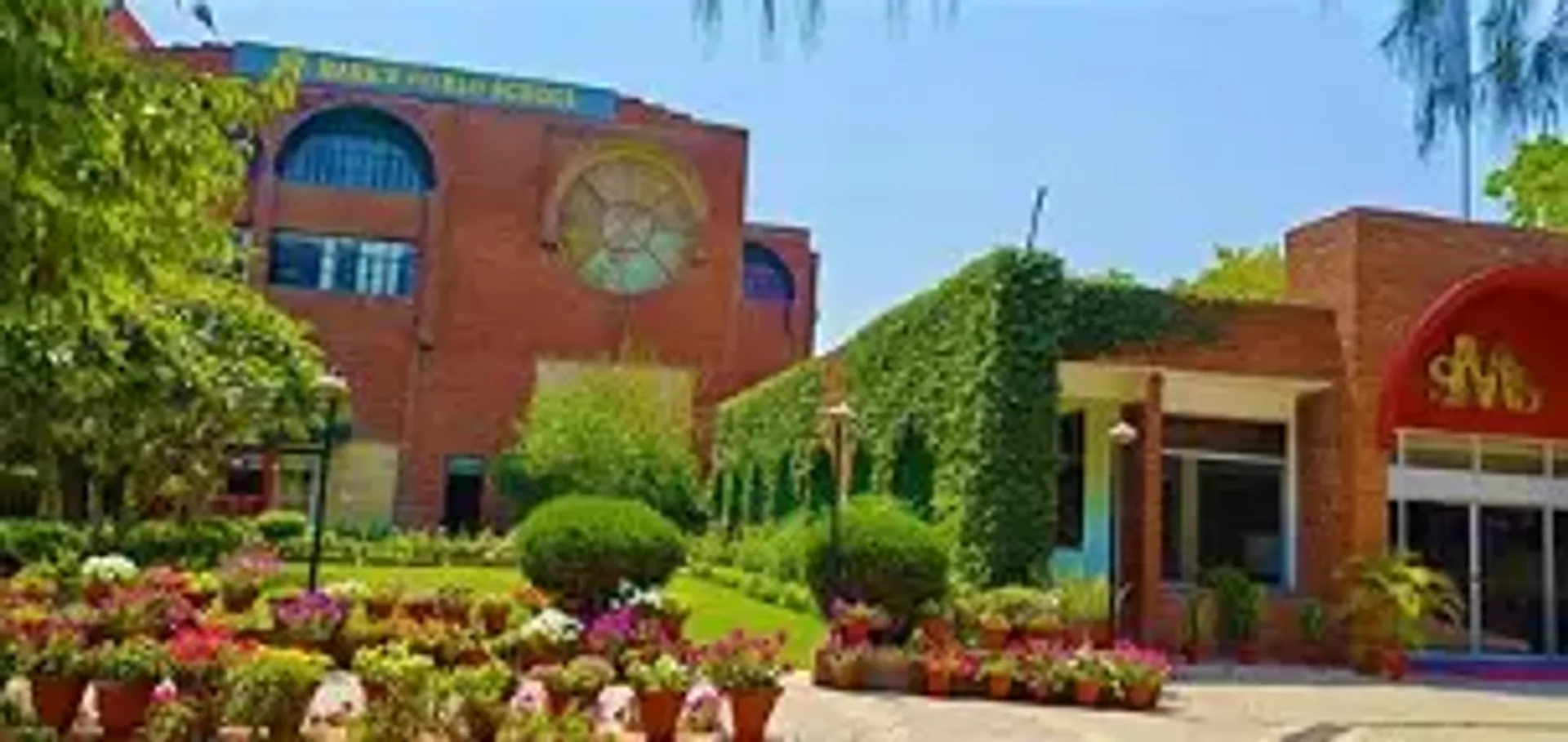 St. Mark's World School
