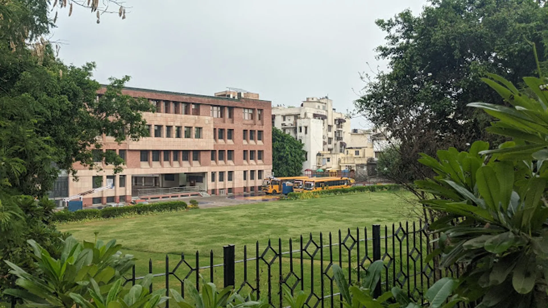 St. Paul's School