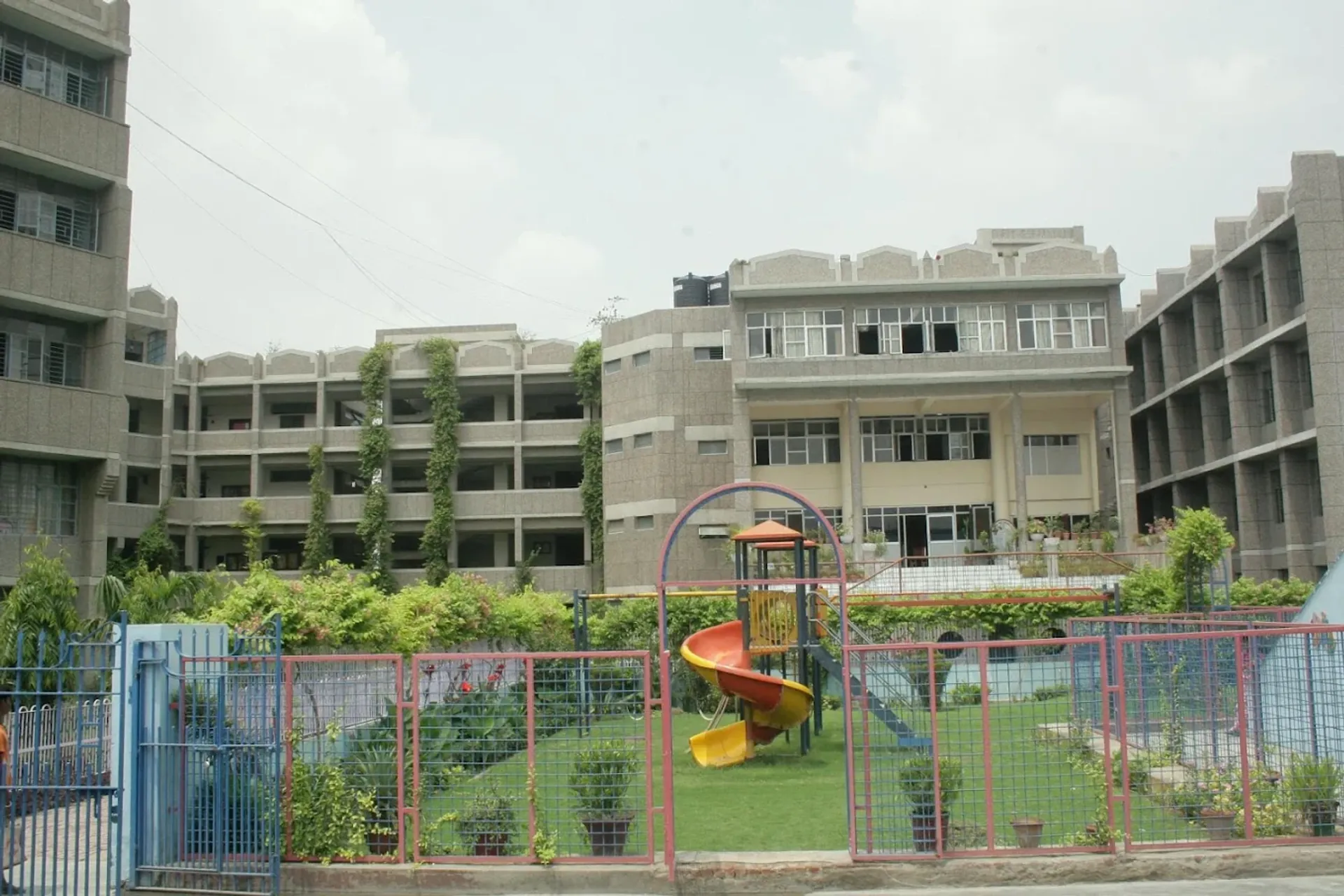 Veda Vyasa DAV Public School